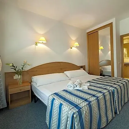Hotel Ria Mar 3*